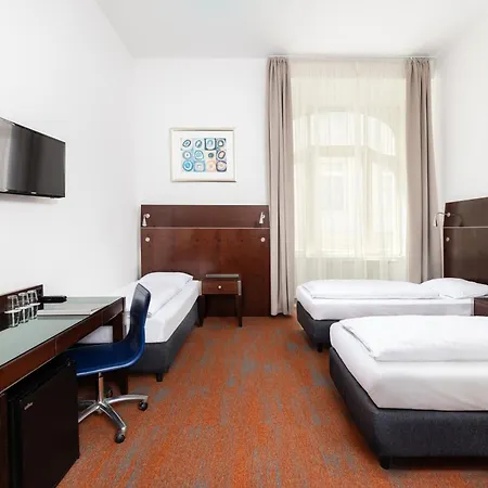 City Hotel Matyas-2