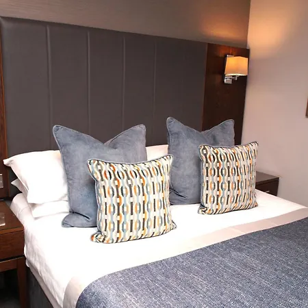 Golden Lion Hotel-3