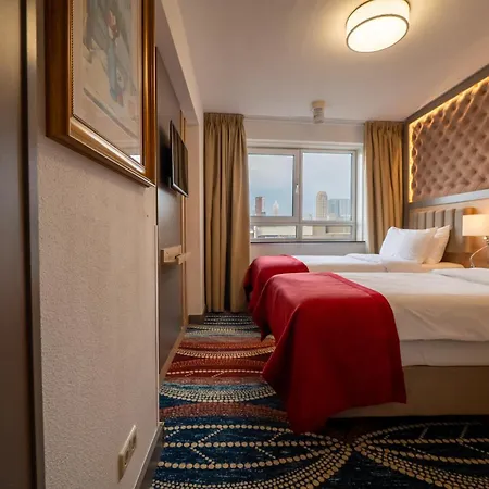 Art Hotel Rotterdam-Fully Renovated-3