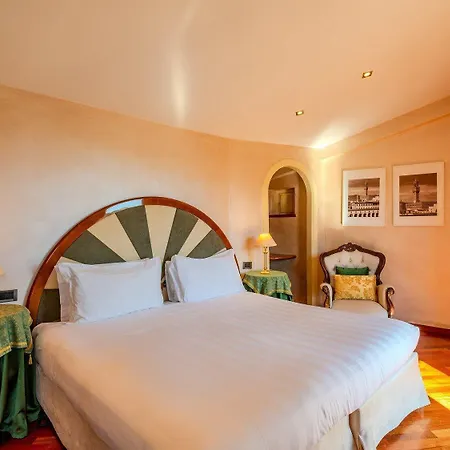 B&B Hotel Firenze Pitti Palace Al Ponte Vecchio-3