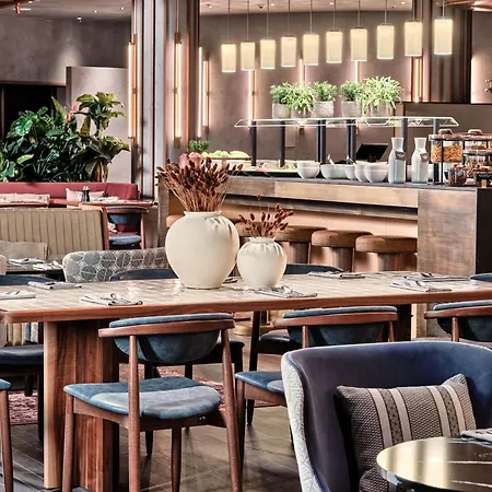 Radisson Collection Hotel, Berlin-3