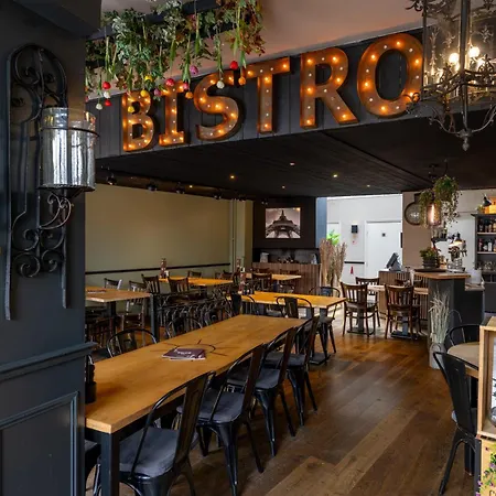 Le Bistro-3