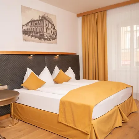 Boutique Hotel Goldenes Lamm Villach-3