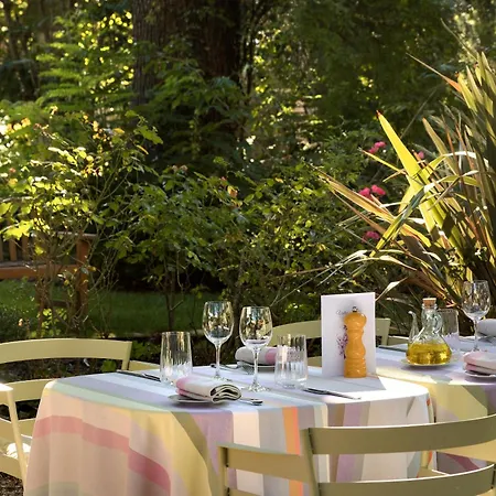 Cazaudehore, maison forestière de charme, restaurant gastronomique, terrasse ombragée et jardin-3
