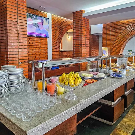 Hotel Verdes Mares-2