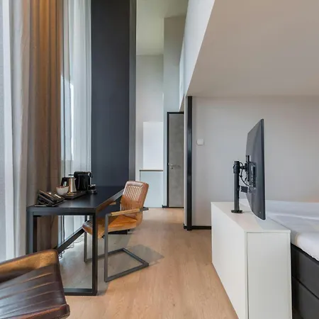 Leonardo Hotel Groningen-3