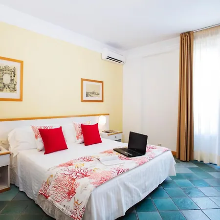 Hotel L'Approdo-2