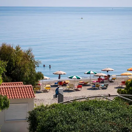 Testa di Monaco - Natural Beach Village-3