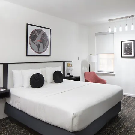 Ramada By Wyndham Jersey City-3