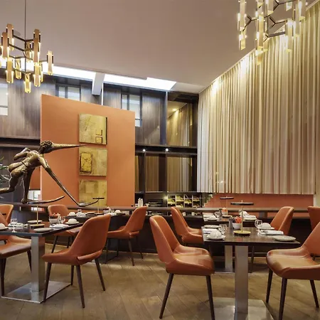 The Morrison Dublin, Curio Collection By Hilton-3