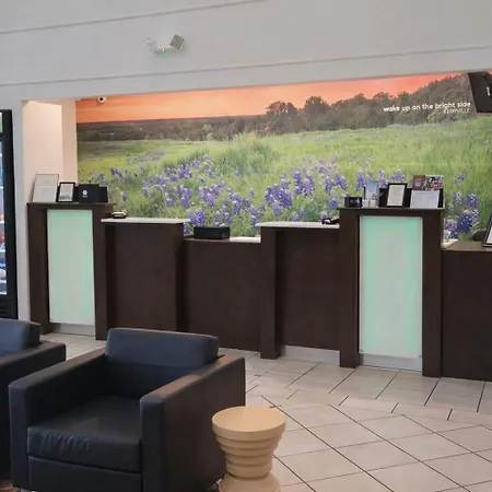 La Quinta By Wyndham Kerrville-3
