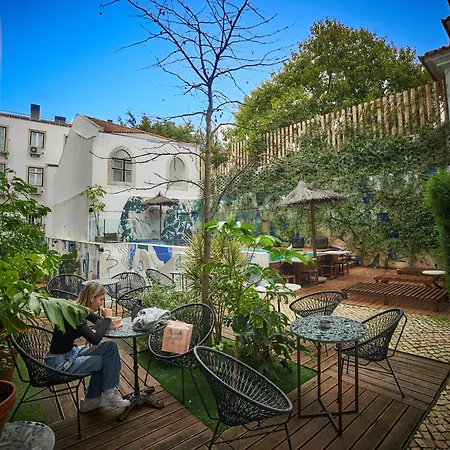 Secret Patio Lisbon-2