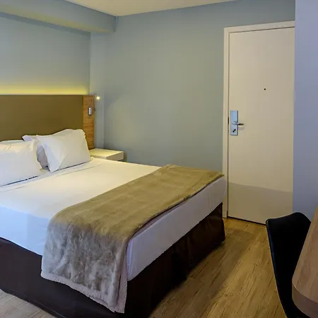 Rio Hotel by Bourbon Curitiba-2