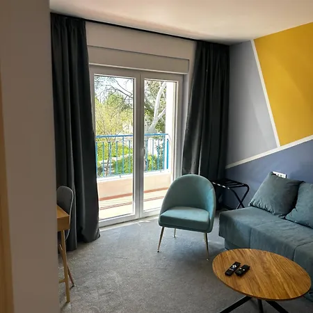 Hotel Elu Iris-2