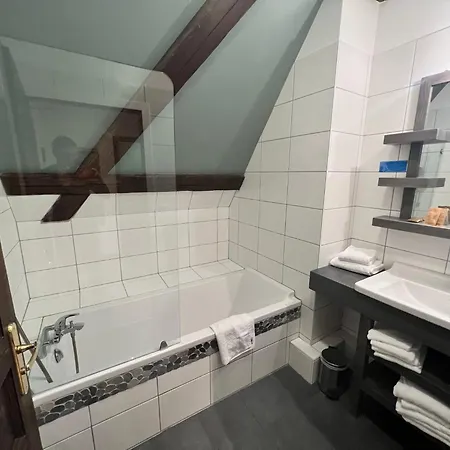 La Cour du Bailli Suites&Spa-3