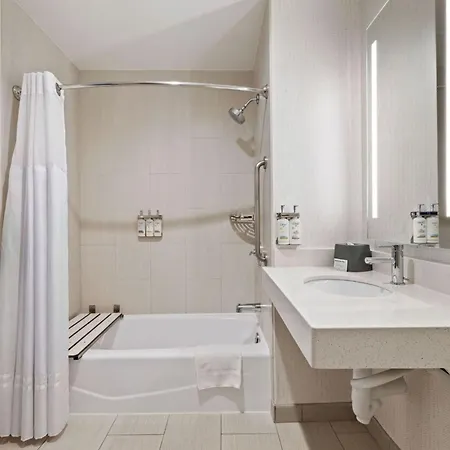 Holiday Inn Oxnard - Ventura By Ihg-2
