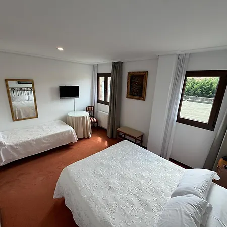 Hotel Santillana-2