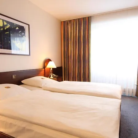 Ramada By Wyndham Flensburg City-2