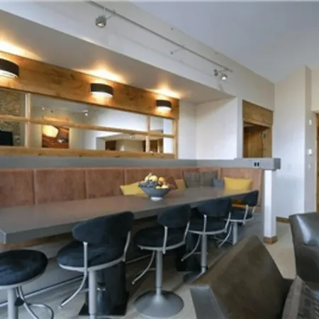 The Lodge At Mountaineer Square, A Vail Resorts Property-3