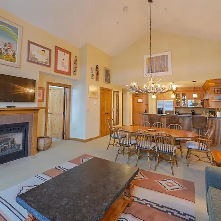 The Lodge At Mountaineer Square, A Vail Resorts Property-2