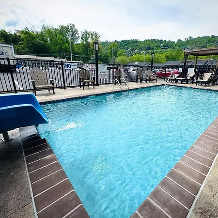 Best Western Johnson'S Inn Downtown Gatlinburg-2