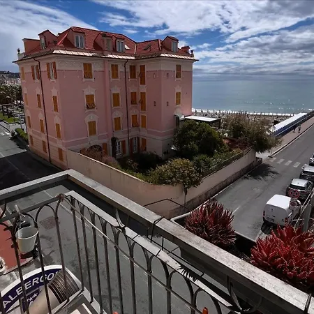 Hotel Aurora-3