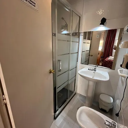 Hotel Emilio-3