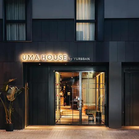 Uma House By Yurbban Trafalgar-3