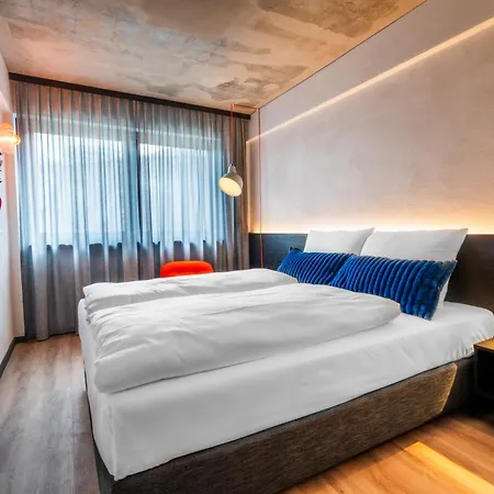 Savoy Hotel-2