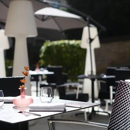 Maison Philippe Le Bon, Les Collectionneurs-2