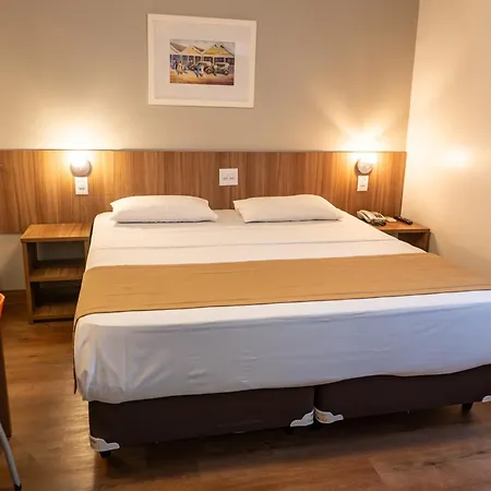 Hotel Continental Business - 200 metros do Complexo Hospitalar Santa Casa-2