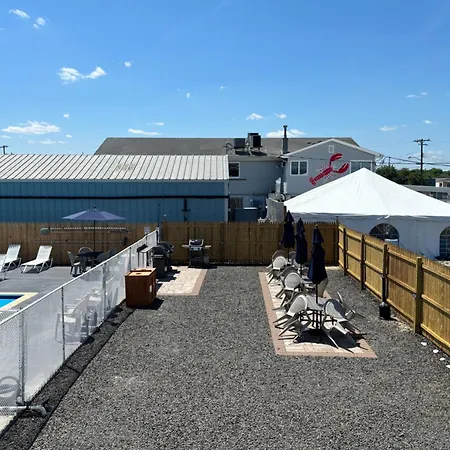 Shore Point Motel-2