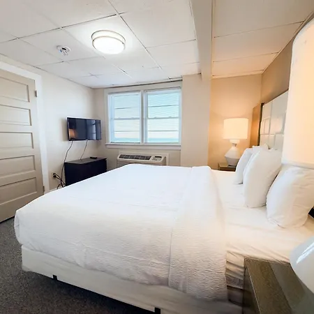 Majestic Hotel & Apartments-2