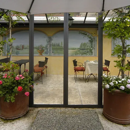 Hotel Relais Dell'Orologio-3