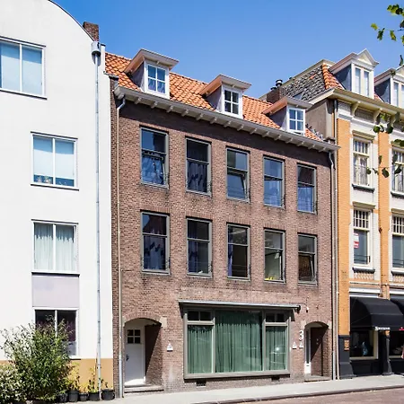 Stadshotel aan de IJssel in centrum Deventer-3