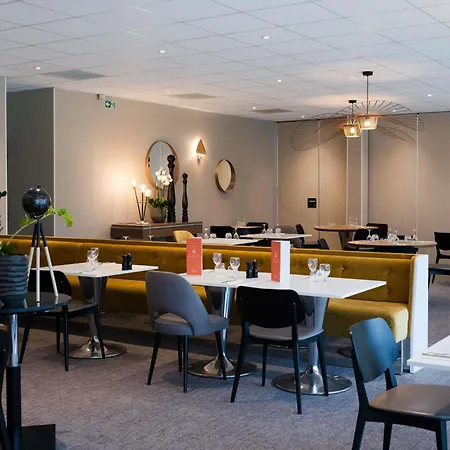 Novotel Bayeux-3