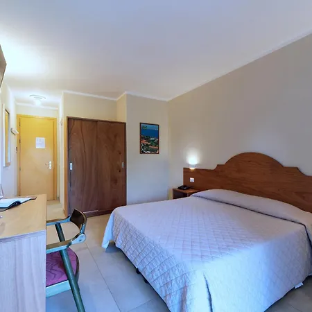 Hotel Fabricia-3