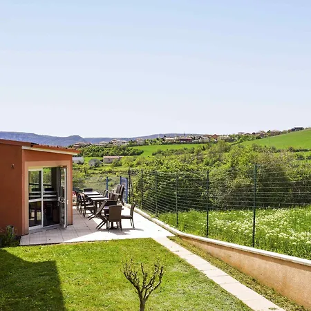 Ibis Budget Millau Viaduc-3