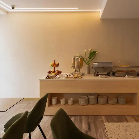 Chrispy City Living Ex Nefeli-3