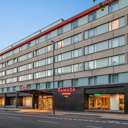 Ramada By Wyndham Essen-2