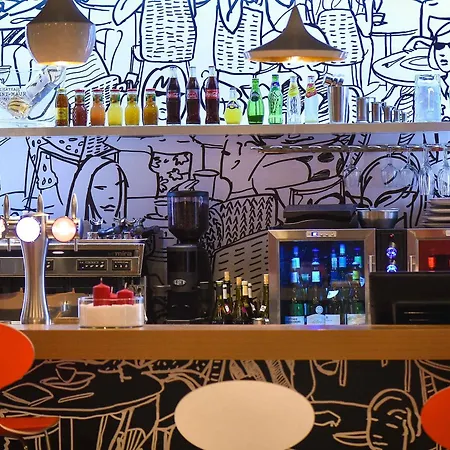 Ibis Dijon Gare-2