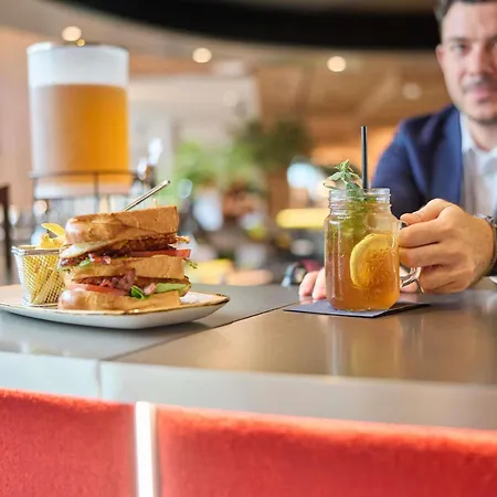 Ibis Zuerich City West-3