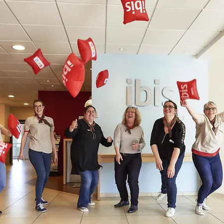 ibis Cholet-2
