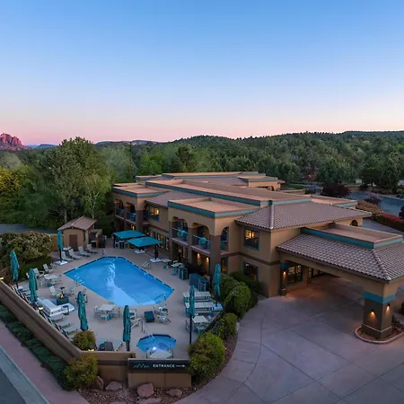 Mountain Modern Sedona, Tapestry Collection By Hilton-2