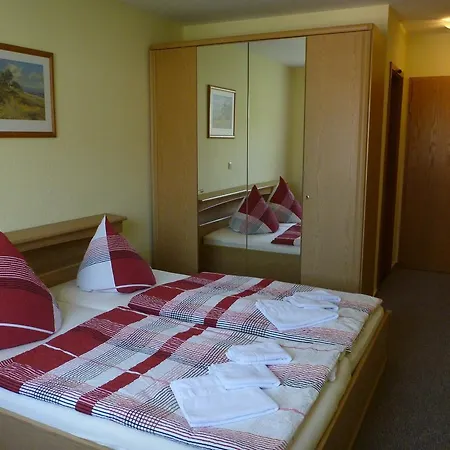 Hotel am Stadtwald-3