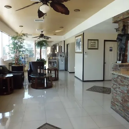 America'S Best Inn & Suites-Lakeland-2