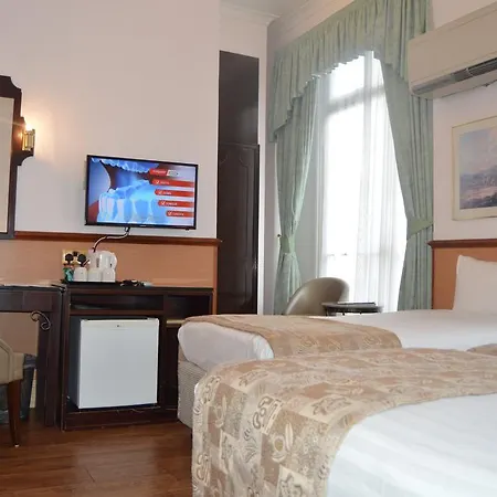 Holiday Villa Hotel-3