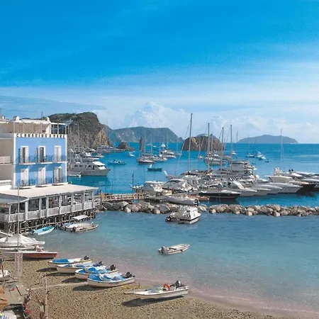 Hotel Gennarino A Mare-3
