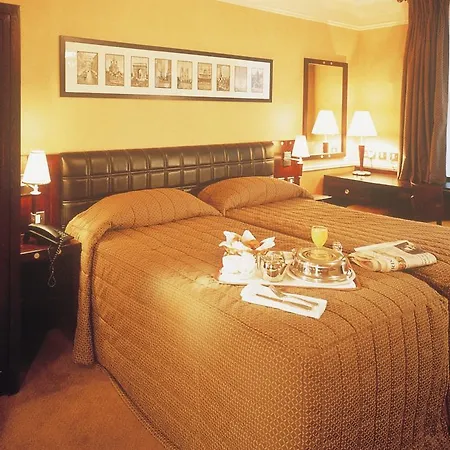 Paramount Hotel-3