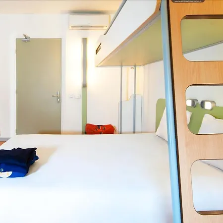 Ibis Budget Concarneau-3